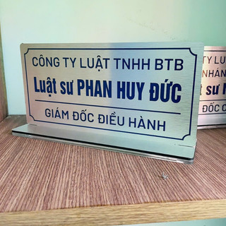 Đơn vị cung cấp gia công biển tên để bàn uy tín