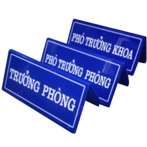 GIA CÔNG BẢNG TÊN ĐỂ BÀN