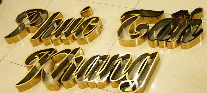 Vì Sao Chữ Nổi Inox Vàng Gương Được Ưa Chuộng