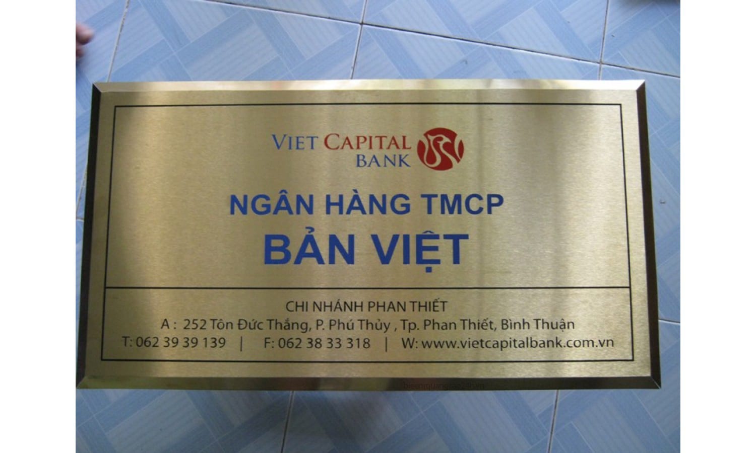 Ưu Điểm Nổi Bật Của Bảng Tên Công Ty Inox