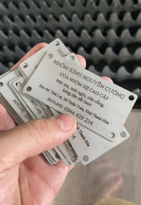 Ưu điểm của khắc chữ inox